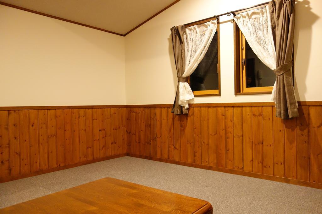 Community House Tyrolien Hotel Hakuba Ngoại thất bức ảnh