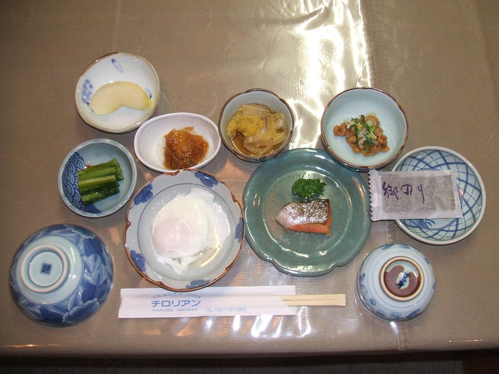Community House Tyrolien Hotel Hakuba Ngoại thất bức ảnh