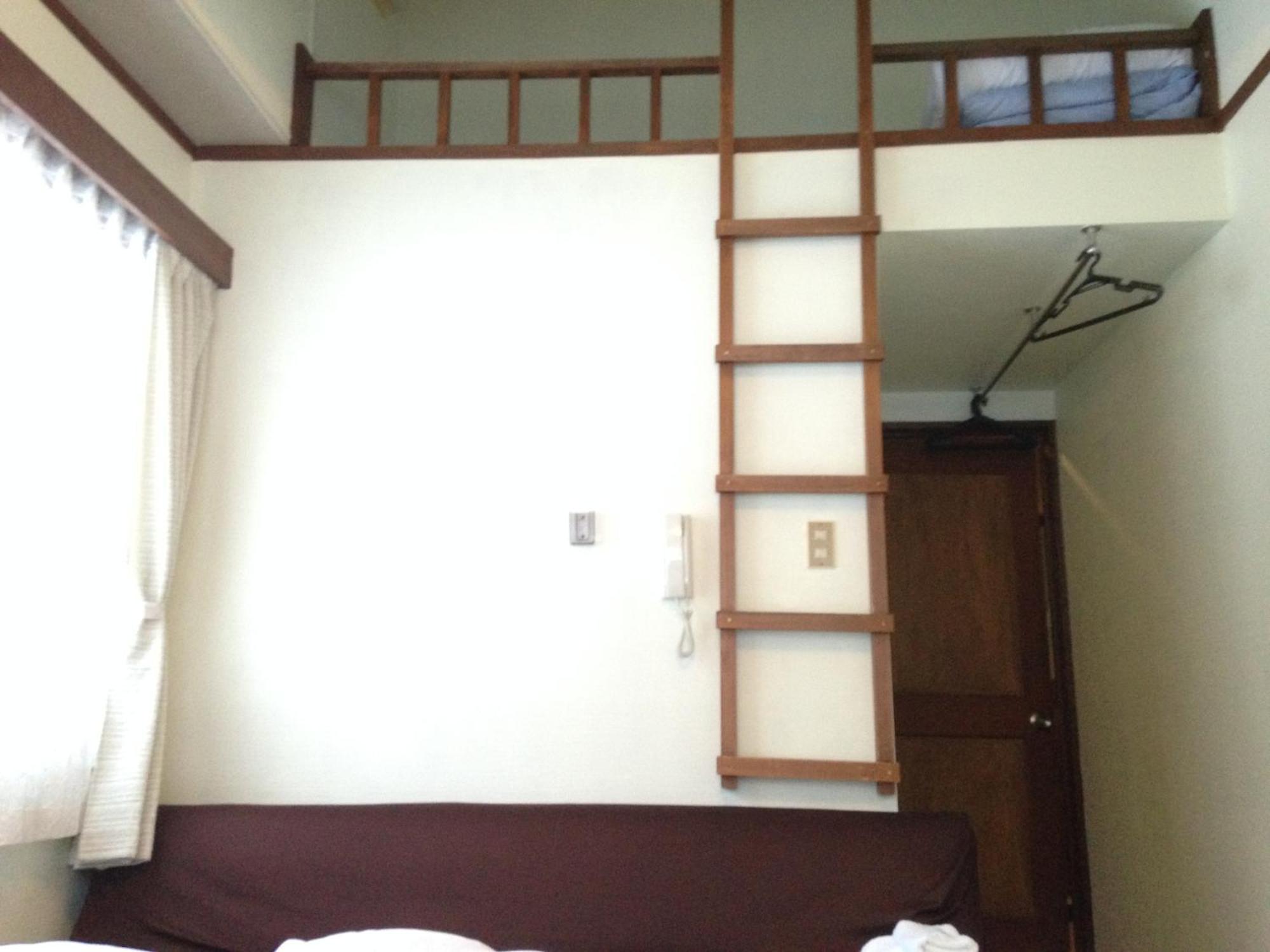 Community House Tyrolien Hotel Hakuba Phòng bức ảnh
