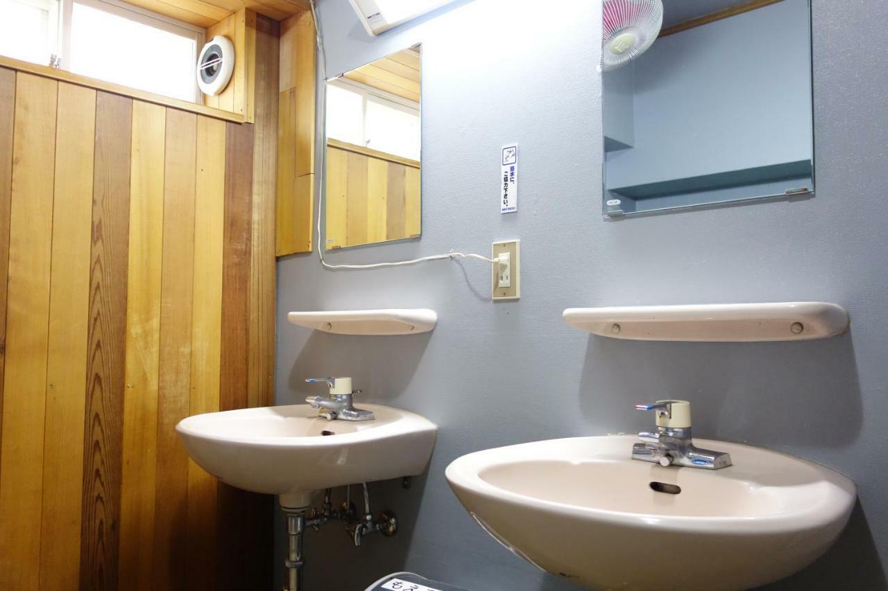 Community House Tyrolien Hotel Hakuba Ngoại thất bức ảnh