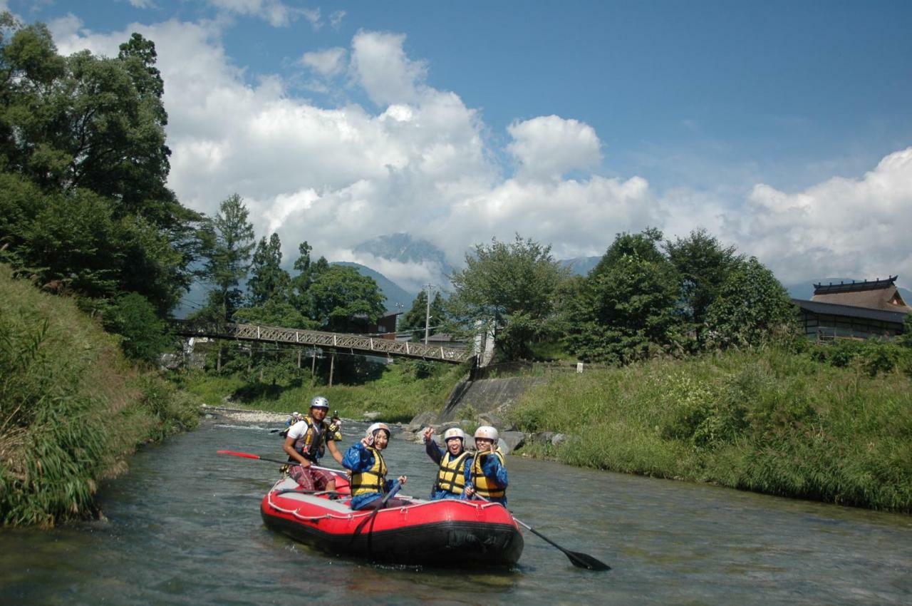 Community House Tyrolien Hotel Hakuba Ngoại thất bức ảnh